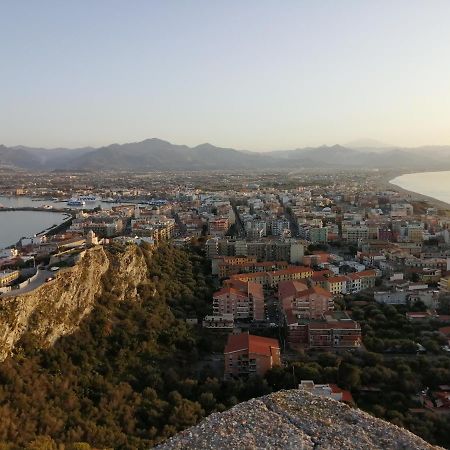 Milazzo: La Porta Delle Eolie Panzió Kültér fotó